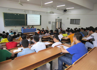 电子通信工程学院召开2014届专科学生毕业实习动员大会